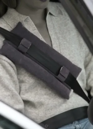UNTUCKit Extras*Cancer Research Post Surgery Corduroy Seat-belt Protector Grey