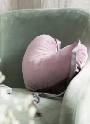 UNTUCKit Extras*Post-Surgery Comfort Heart Tie Cushion Dusky Pink